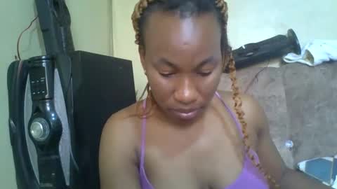 Snapshot of sweetdiva2012 chatting on 09-20-25, 07:42 sweetdiva2012 online show from 09-20-25, 07:42