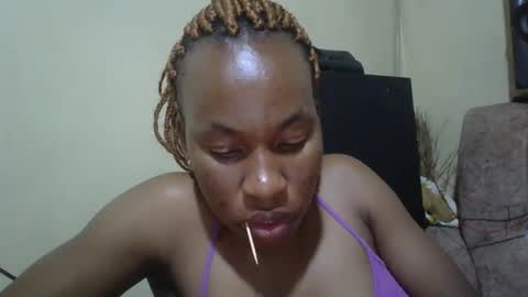 Snapshot of sweetdiva2012 chatting on 09-20-25, 07:48 sweetdiva2012 online show from 09-20-25, 07:48