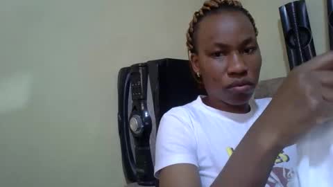 Snapshot of sweetdiva2012 chatting on 10-07-25, 05:48 sweetdiva2012 online show from 10-07-25, 05:48