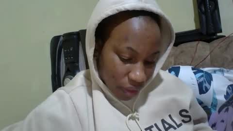 Snapshot of sweetdiva2012 chatting on 10-10-25, 08:08 sweetdiva2012 online show from 10-10-25, 08:08