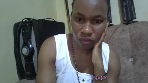 Snapshot of sweetdiva2012 chatting on 10-25-25, 04:31 sweetdiva2012 online show from 10-25-25, 04:31