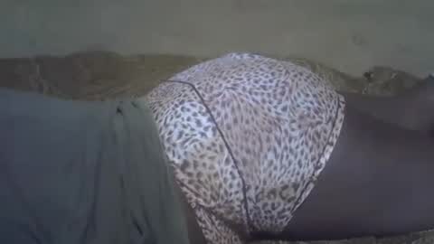 Snapshot of sweetdivah2 chatting on 07-17-26, 12:12 divinah online show from 07-17-26, 12:12