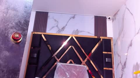 Snapshot of sweetebonny1 chatting on 12-03-24, 04:50 Jimena online show from 12-03-24, 04:50