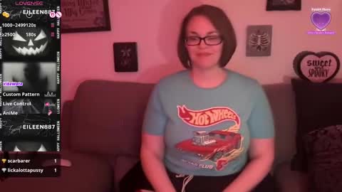 Eileen online show from 10-21-25, 06:25