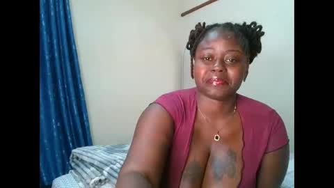 sweetest_snack online show from 04-26-26, 02:42