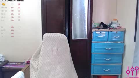 Snapshot of sweeteverdeen chatting on 11-09-25, 03:27 sweetkatniss online show from 11-09-25, 03:27