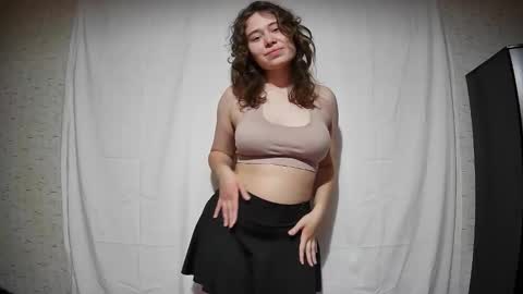 Snapshot of sweetfaina chatting on 11-16-25, 10:15 sweetfaina online show from 11-16-25, 10:15