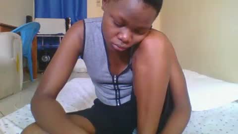 Snapshot of sweetgal2025 chatting on 02-11-26, 07:46 EUNICE online show from 02-11-26, 07:46