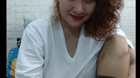 Snapshot of sweetgemini23 chatting on 10-29-25, 02:03 Jean online show from 10-29-25, 02:03