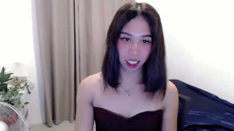 Snapshot of sweetgirl_acxx chatting on 06-21-26, 04:15 Just call me AC online show from 06-21-26, 04:15