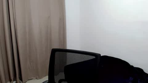 Snapshot of sweetgirl_acxx chatting on 07-14-26, 12:11 Just call me AC online show from 07-14-26, 12:11