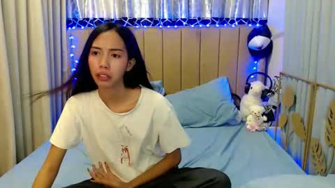 Snapshot of sweetgirl_daphne chatting on 06-04-26, 06:19 sweetgirl_daphne online show from 06-04-26, 06:19