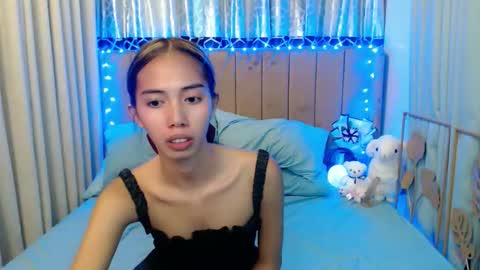 Snapshot of sweetgirl_daphne chatting on 06-08-26, 08:37 sweetgirl_daphne online show from 06-08-26, 08:37
