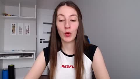 Emma  online show from 06-10-26, 08:02