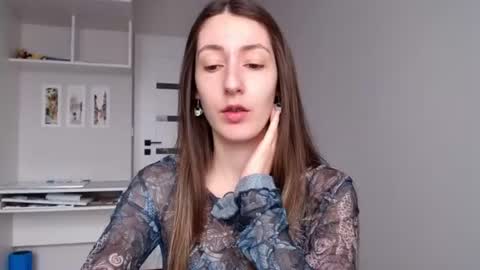 Emma  online show from 06-15-26, 07:43
