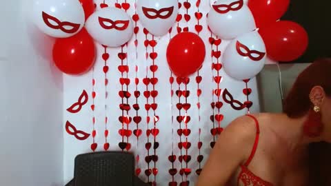 Snapshot of sweethoneyts chatting on 09-20-25, 11:06 Valery honey online show from 09-20-25, 11:06