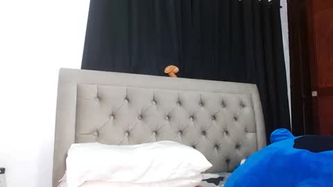Snapshot of sweethoneyts chatting on 09-28-25, 09:53 Valery honey online show from 09-28-25, 09:53