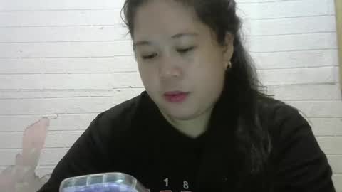 Snapshot of sweethot_asian chatting on 09-11-25, 08:58 sweethot_asian online show from 09-11-25, 08:58