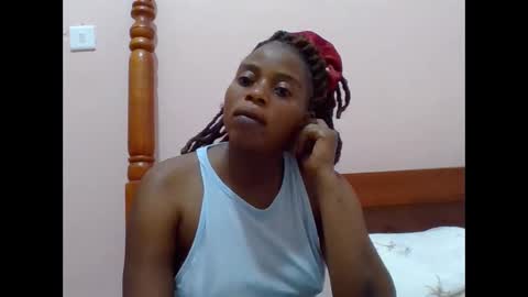 Snapshot of sweetib1 chatting on 05-24-26, 06:18 sweetib1 online show from 05-24-26, 06:18