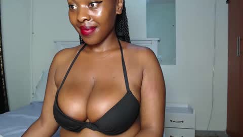 Snapshot of sweetice_01 chatting on 03-01-25, 09:37 euny online show from 03-01-25, 09:37