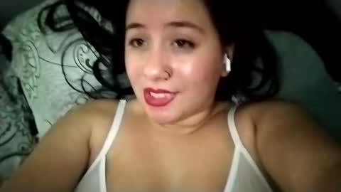 Snapshot of sweetie__annie chatting on 02-20-25, 07:01 Ana Mara i cant Make noise My family is here online show from 02-20-25, 07:01