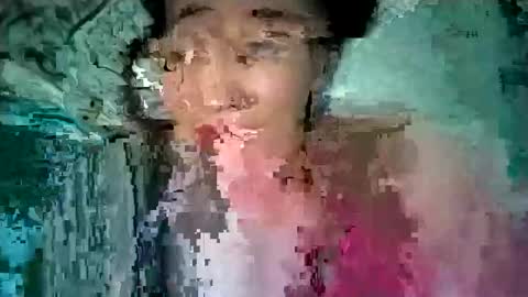 Snapshot of sweetie__annie chatting on 02-26-25, 02:48 Ana Mara i cant Make noise My family is here online show from 02-26-25, 02:48