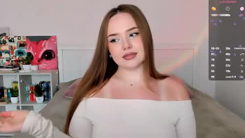 Hannah online show from 08-08-26, 02:19