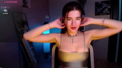 Snapshot of sweetie_catt chatting on 02-11-25, 09:20 sweetie_catt online show from 02-11-25, 09:20
