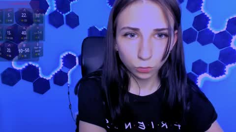 Chloe online show from 05-11-26, 08:42