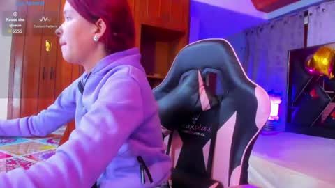 FOXXY online show from 07-06-26, 11:29