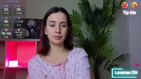 Snapshot of sweetiekendl chatting on 02-18-26, 10:17 Kendl online show from 02-18-26, 10:17