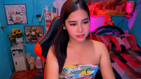 Nicole online show from 12-12-24, 05:04