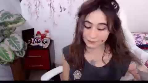 karen online show from 04-26-26, 04:37