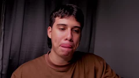 Snapshot of sweetlian_04 chatting on 12-14-24, 04:12 Lian online show from 12-14-24, 04:12