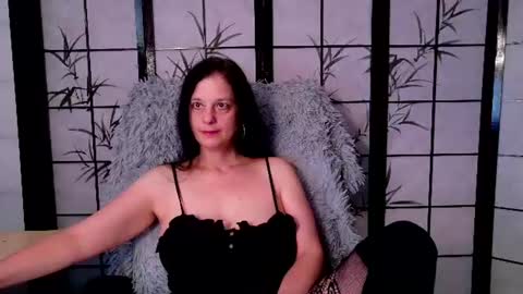 Snapshot of sweetlonglips_ chatting on 07-31-26, 08:25 JenJenny online show from 07-31-26, 08:25