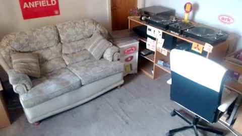 Snapshot of sweetlouise69 chatting on 03-28-26, 10:15 sweetlouise69 online show from 03-28-26, 10:15