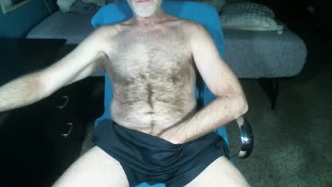 Snapshot of sweetman4a chatting on 12-15-25, 01:21 Michael online show from 12-15-25, 01:21