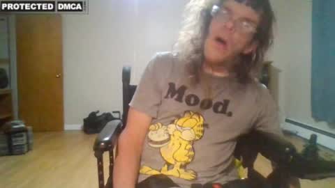 Snapshot of sweetman4u75 chatting on 01-02-25, 12:02 Sweet Man online show from 01-02-25, 12:02