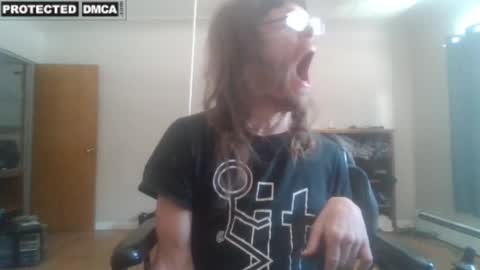 Snapshot of sweetman4u75 chatting on 01-27-25, 06:20 Sweet Man online show from 01-27-25, 06:20