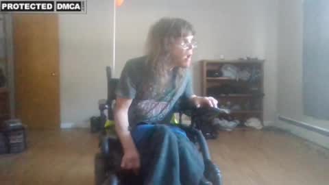 Snapshot of sweetman4u75 chatting on 02-08-25, 10:08 Sweet Man online show from 02-08-25, 10:08