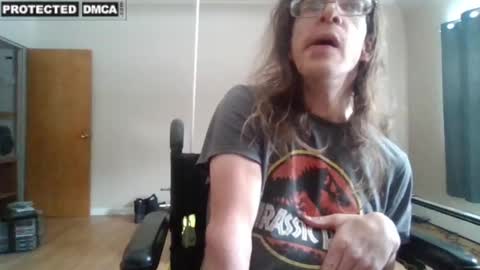 Snapshot of sweetman4u75 chatting on 02-22-25, 05:24 Sweet Man online show from 02-22-25, 05:24