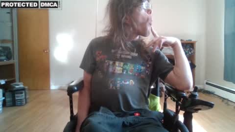 Snapshot of sweetman4u75 chatting on 03-02-25, 03:27 Sweet Man online show from 03-02-25, 03:27