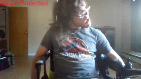 Snapshot of sweetman4u75 chatting on 11-12-25, 08:41 Sweet Man online show from 11-12-25, 08:41