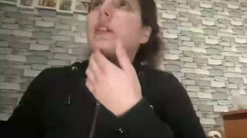 Snapshot of sweetmandyy chatting on 12-05-24, 04:12 sweetmandyy online show from 12-05-24, 04:12