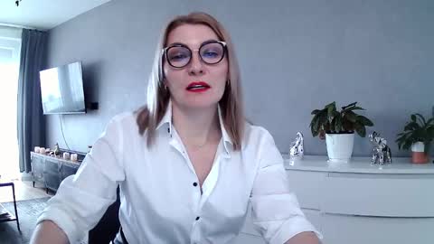 Snapshot of sweetmarthaaa chatting on 02-13-26, 10:55 sweetmarthaaa online show from 02-13-26, 10:55