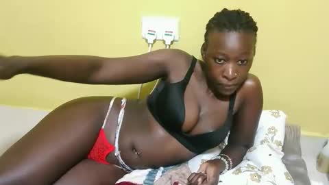 Snapshot of sweetmaya32 chatting on 03-24-26, 05:07 Maya online show from 03-24-26, 05:07