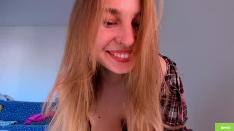 Mila online show from 10-30-25, 12:39
