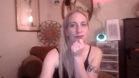 Aria online show from 02-16-26, 02:29