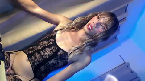 sweetnaughty_mia online show from 07-07-26, 10:19