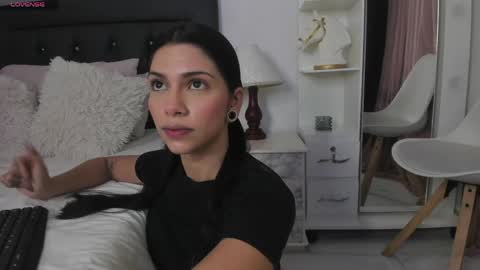 Snapshot of sweetnicky1 chatting on 04-07-26, 10:26 sweetnicky1 online show from 04-07-26, 10:26